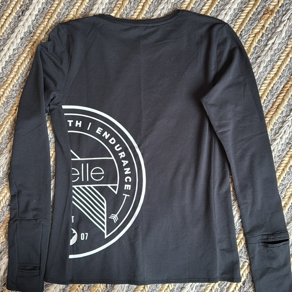 Oiselle Black Long Sleeve Shirt - Picture 4 of 4